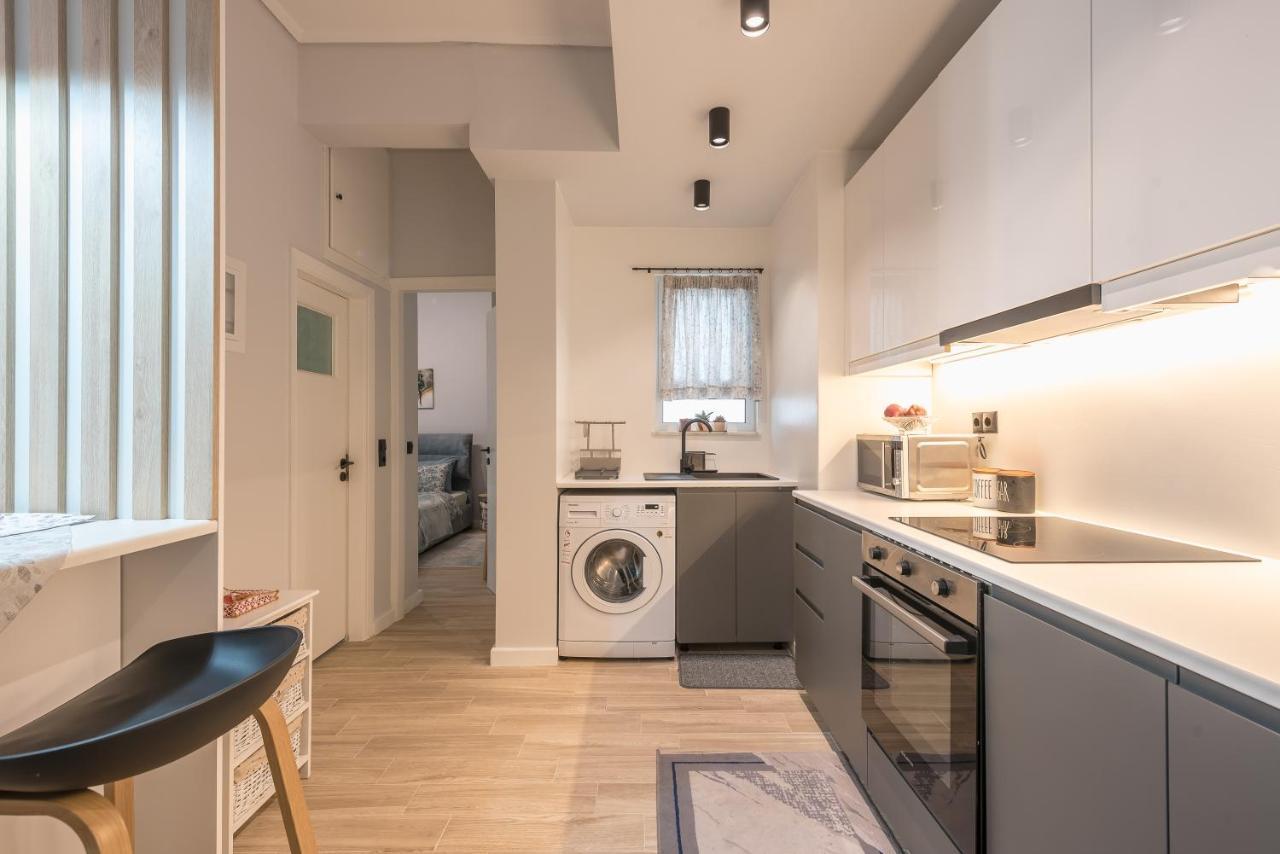 Comfy And Modern Apartment Athens Exterior photo