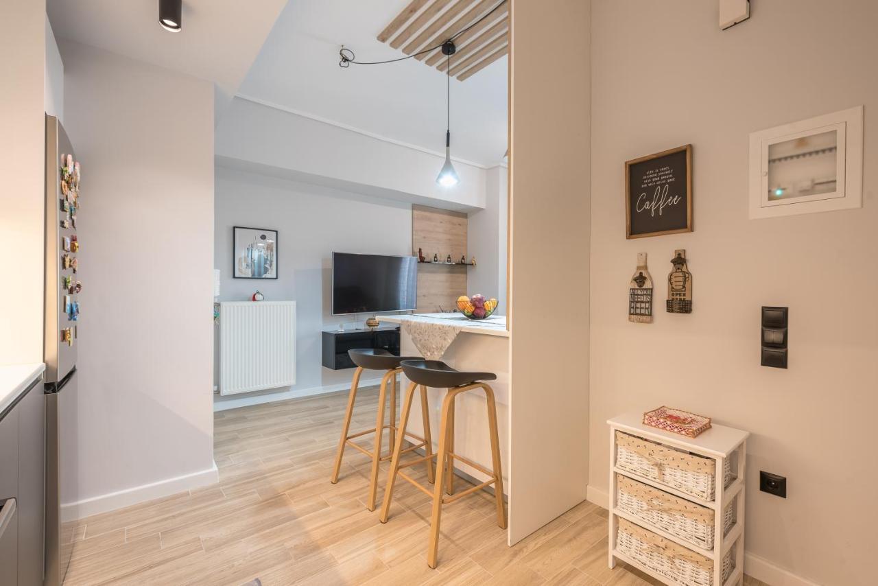 Comfy And Modern Apartment Athens Exterior photo